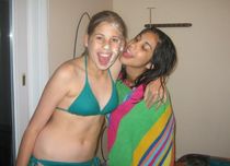 Latina Girl Puts Pussy and