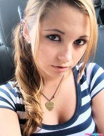 Babes Teens PiSSing  by
